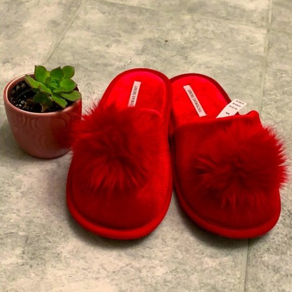 Victoria's Secret Shoes - NWT Victoria's Secret Slippers with Pom